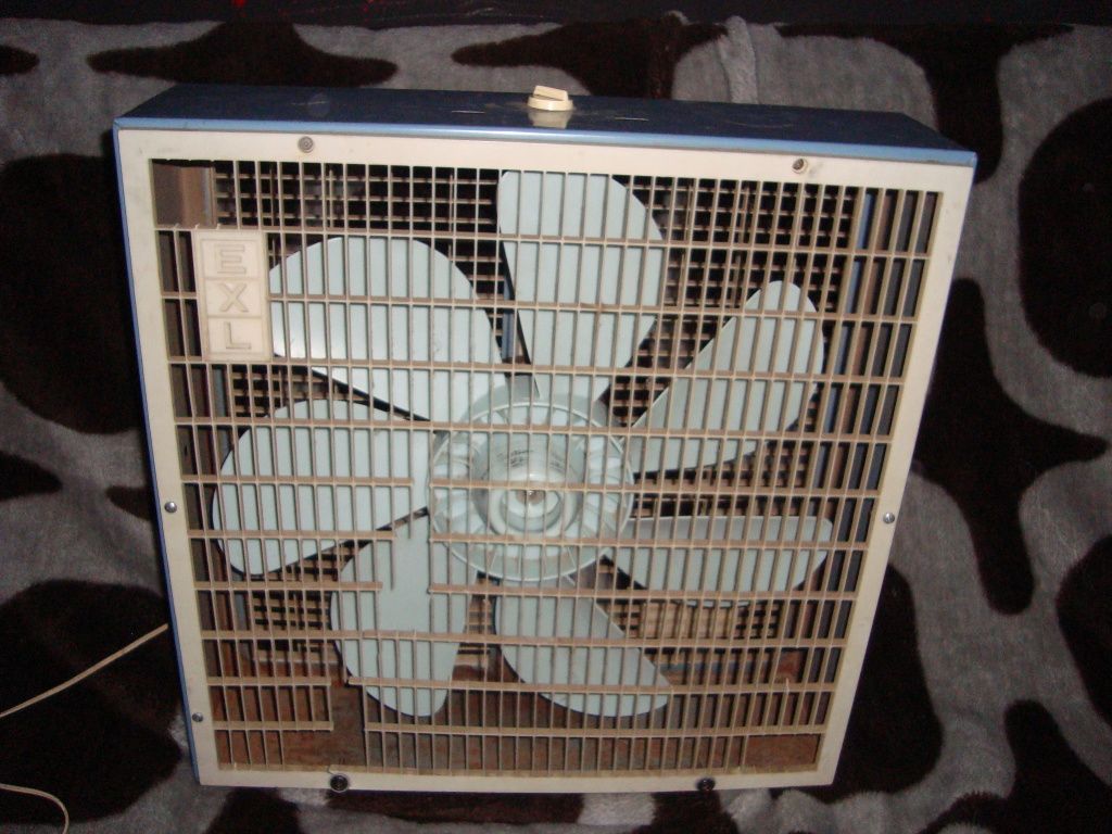 EXL By Hunter Box Fan Photo by Tory_Ailes Photobucket